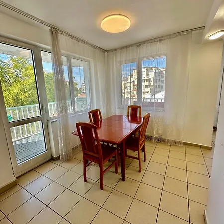 Apartment Central District 3 Bedroom Place