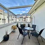 Central District 3 Bedroom Place Apartment Plovdiv