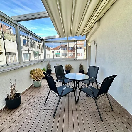 Lägenhet Central District 3 Bedroom Place Plovdiv