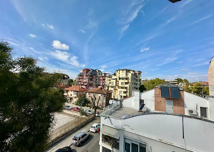 Central District 3 Bedroom Place *