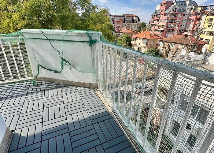 Central District 3 Bedroom Place * 普罗夫迪夫