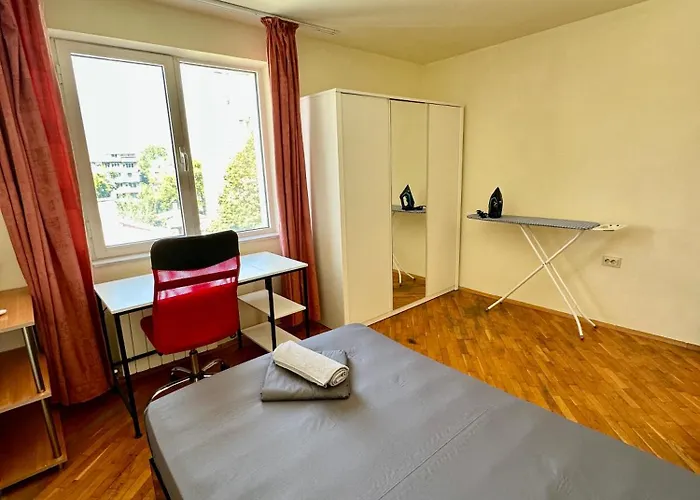 Central District 3 Bedroom Place 公寓 普罗夫迪夫